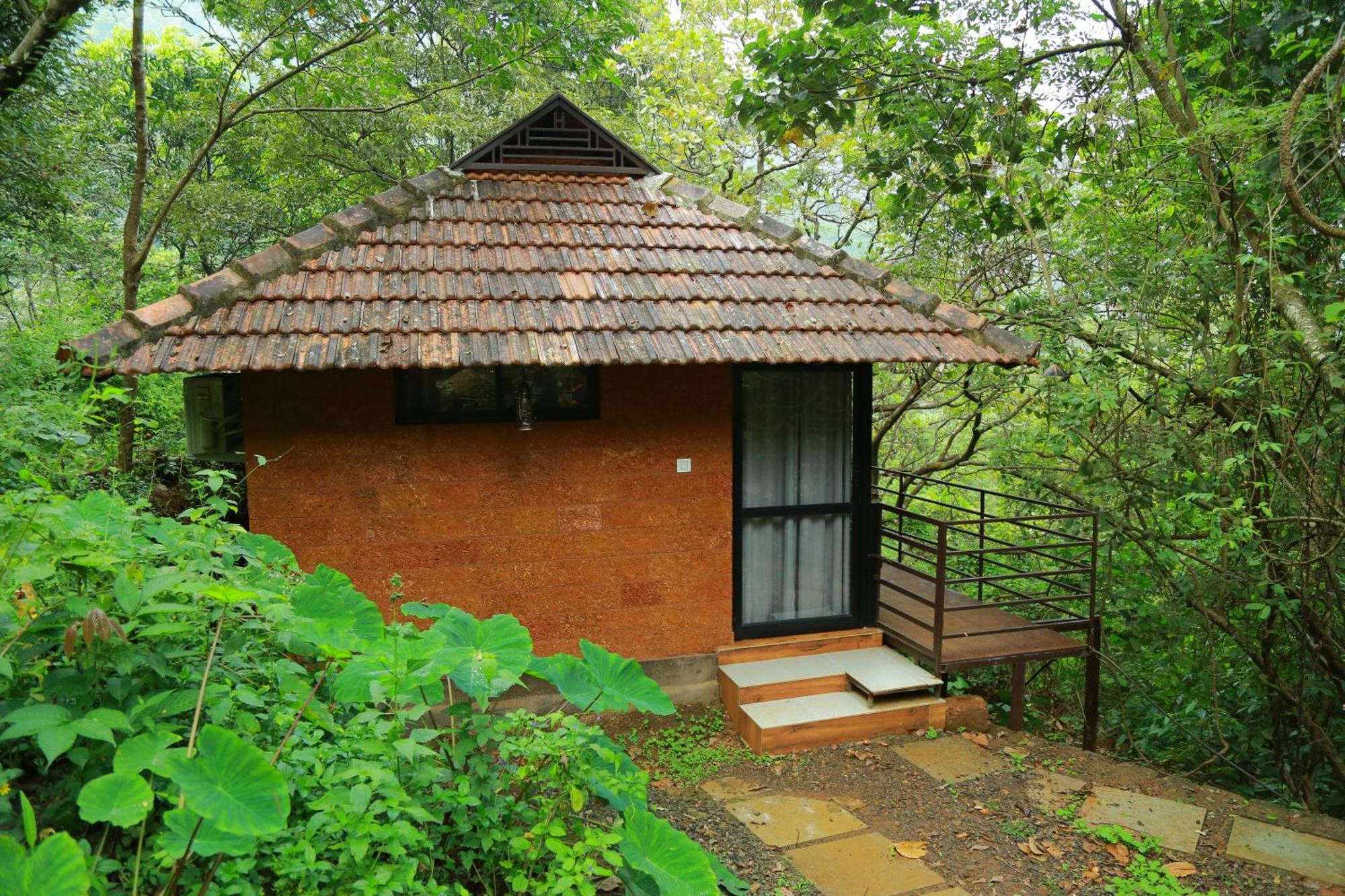 Holistic Stay Eco-Resort & Ayurvedic Retreat Paithalmala Exterior photo